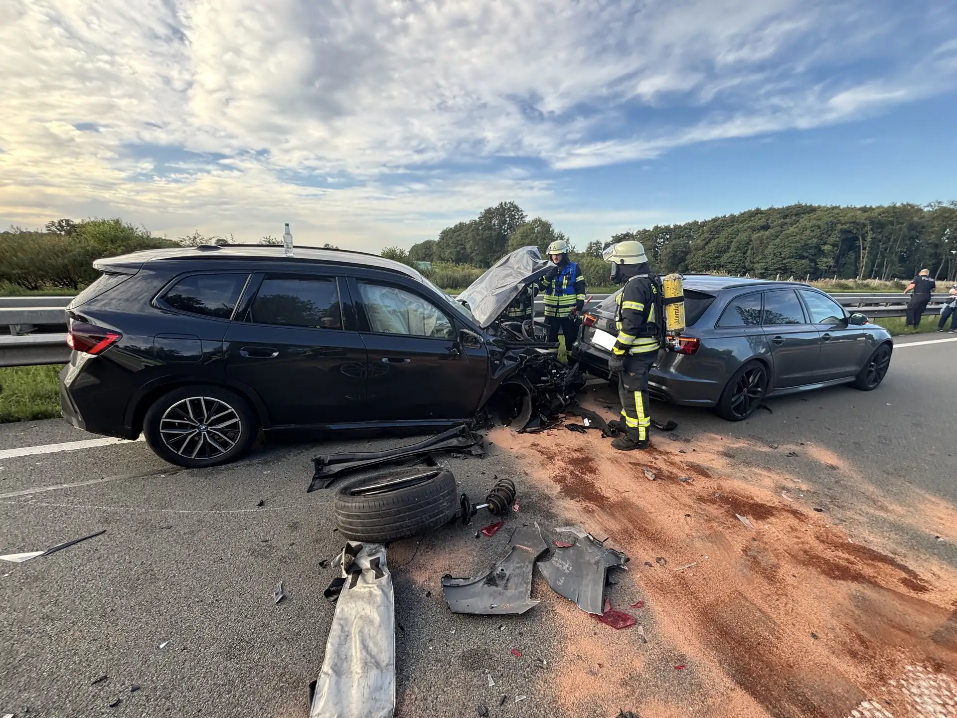 FW-ROW: Vermeintlicher Pkw Brand nach Verkehrsunfall auf der Autobahn 1