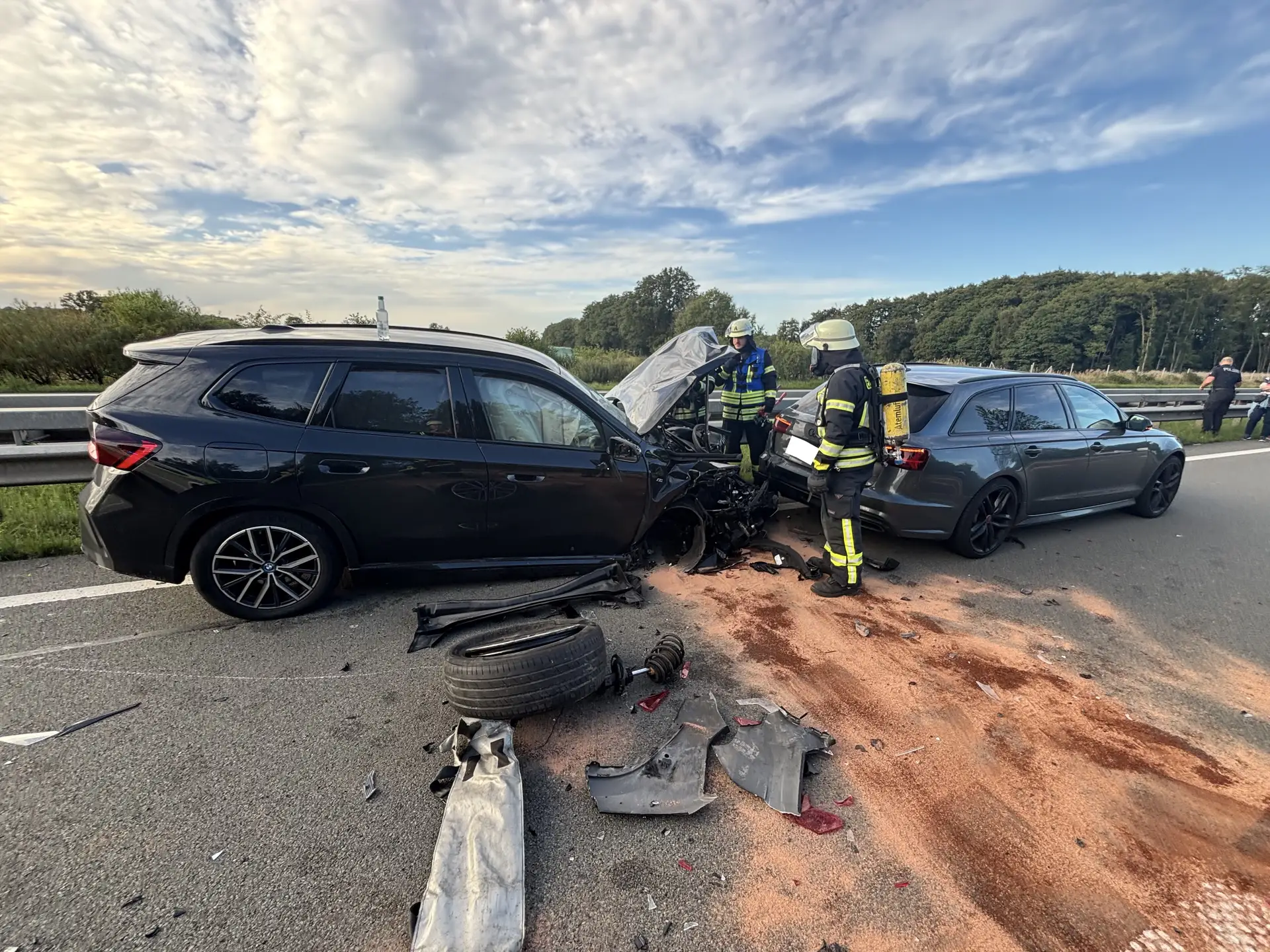 FW-ROW: Vermeintlicher Pkw Brand nach Verkehrsunfall auf der Autobahn 1