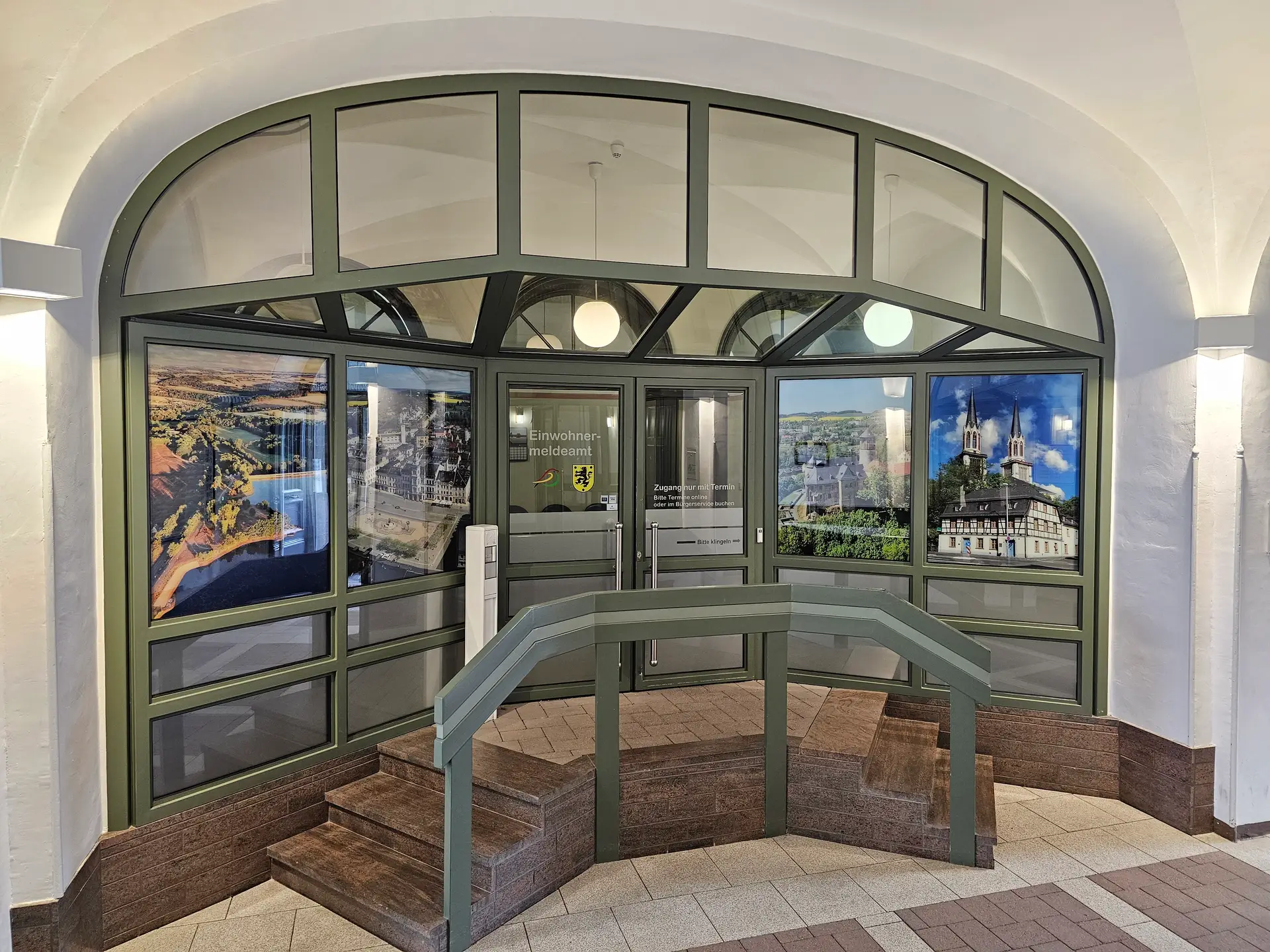 Geöffneter Wartebereich am Einwohnermeldeamt Oelsnitz/Vogtl.